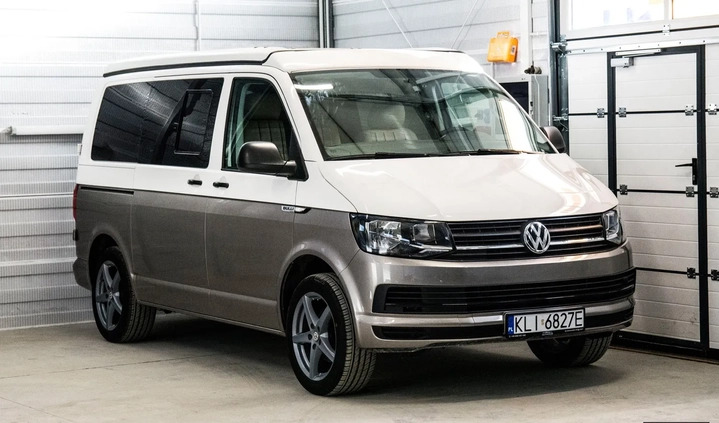 Volkswagen Transporter cena 179000 przebieg: 98000, rok produkcji 2017 z Wołomin małe 704